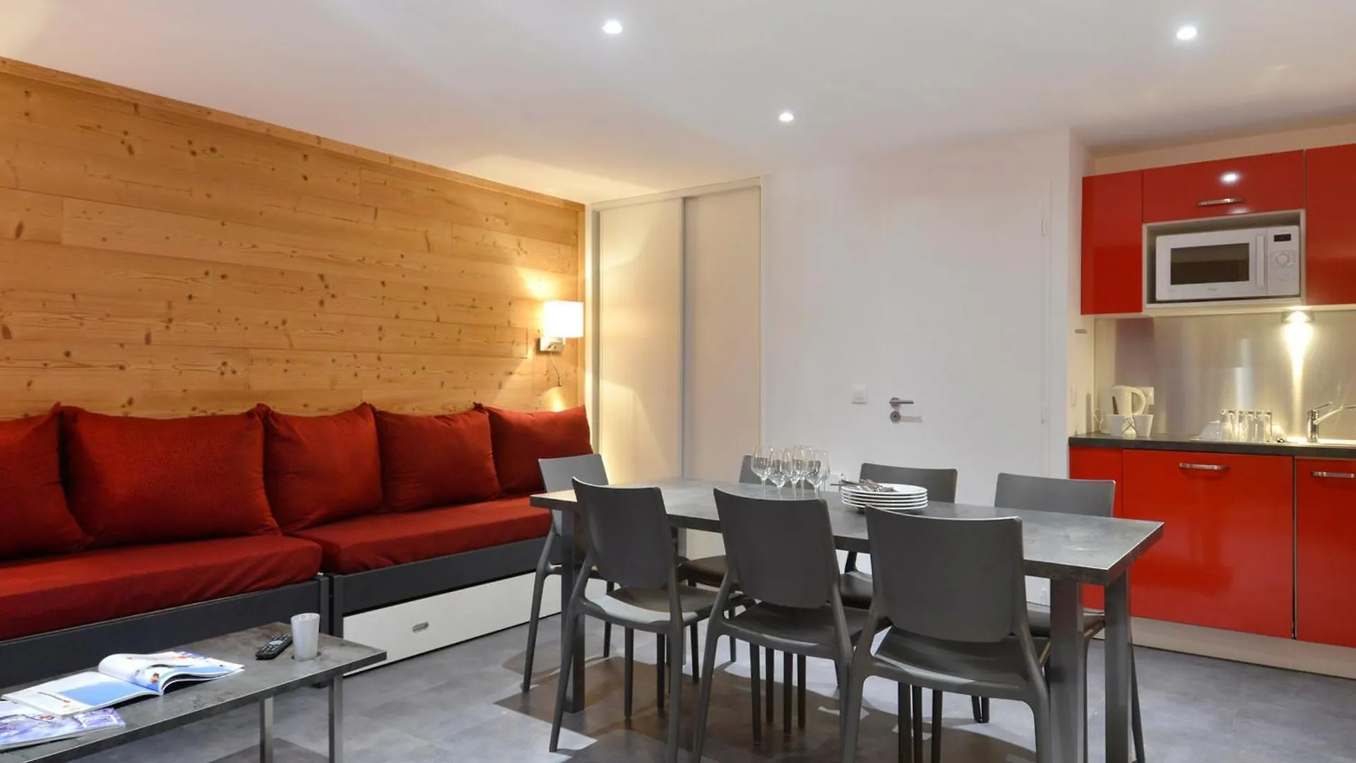 Appartement Renove | 7 Pers | Confort | 3 Pieces | Centre Station | Balcon - Fr-1-181-1937 La Plagne-Tarentaise France